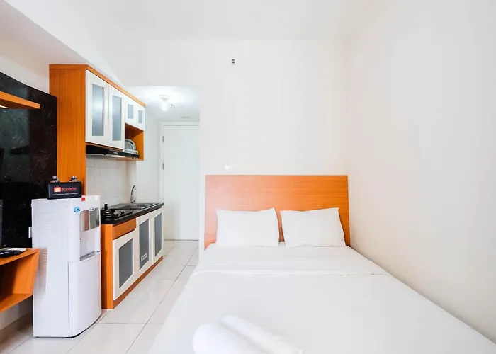 Simply Good Studio Room Apartment At Springlake Summarecon By Travelio