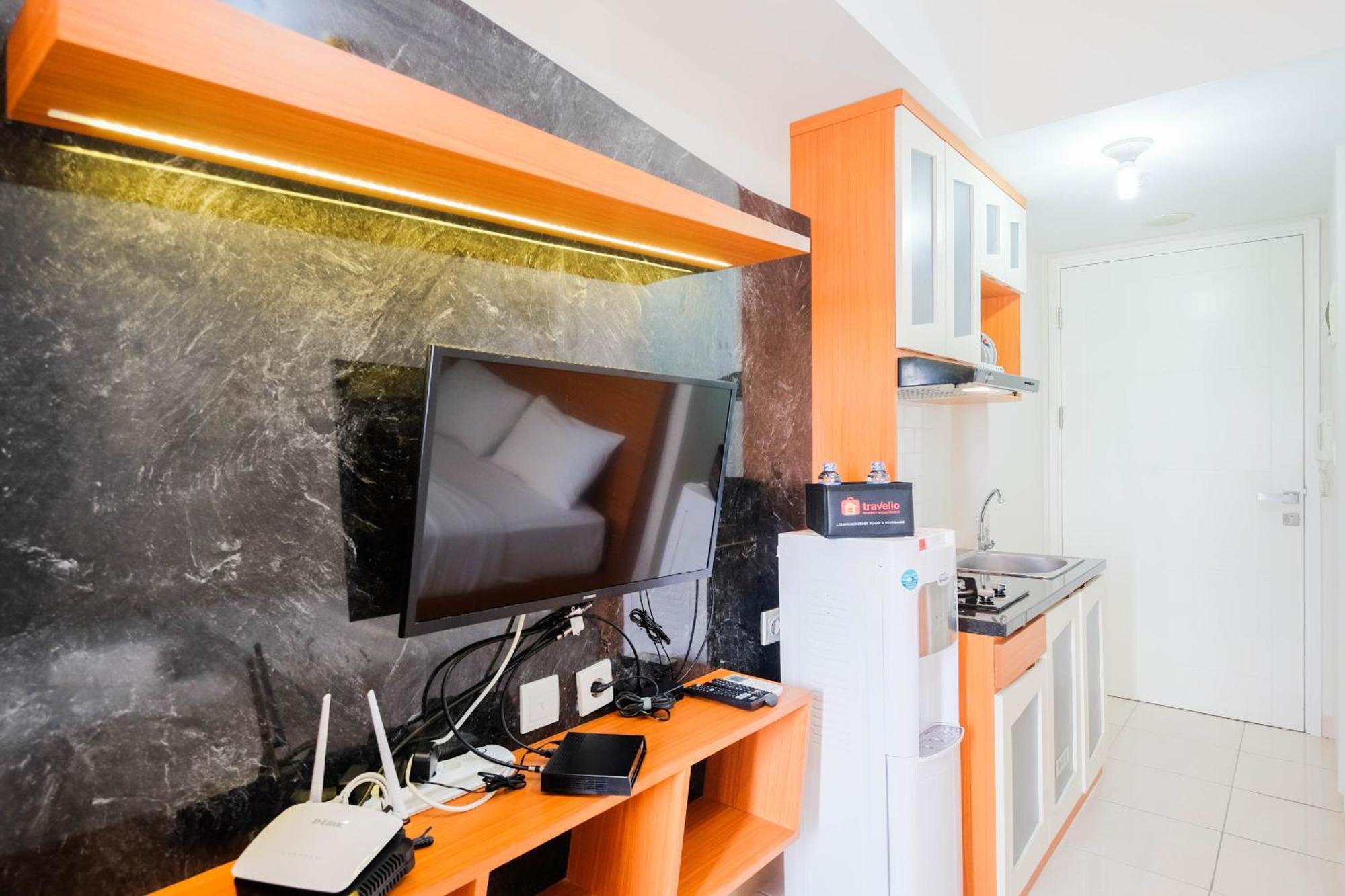Apartemen Simply Good At Springlake Summarecon By Travelio Bekasi
